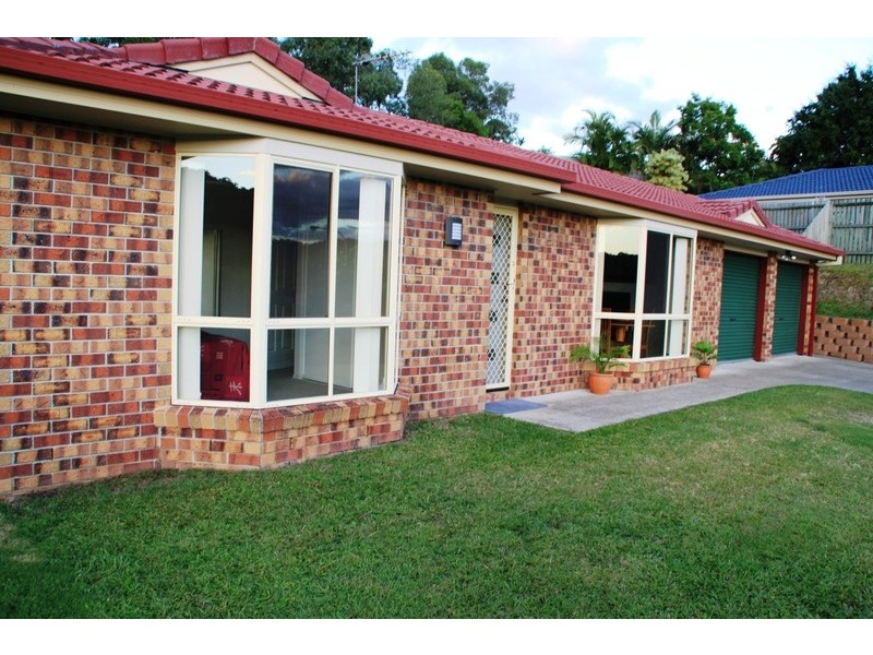 3 Pinemount Crescent, Oxenford QLD 4210