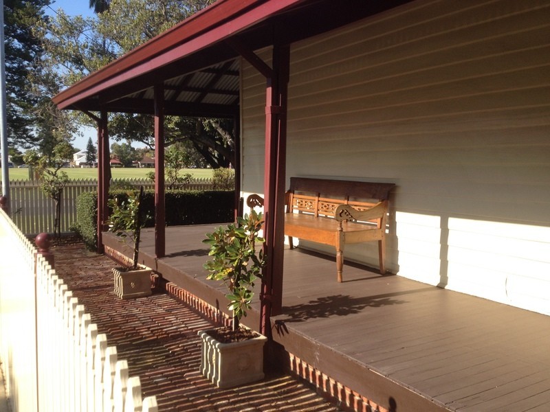 27 Gloucester Street, Victoria Park WA 6100