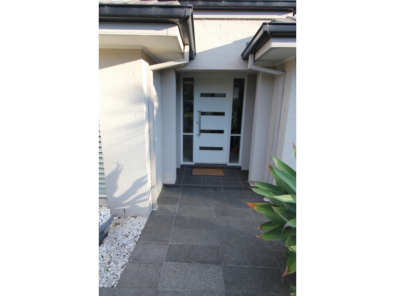 25 Tipperary Drive, Ashtonfield NSW 2323