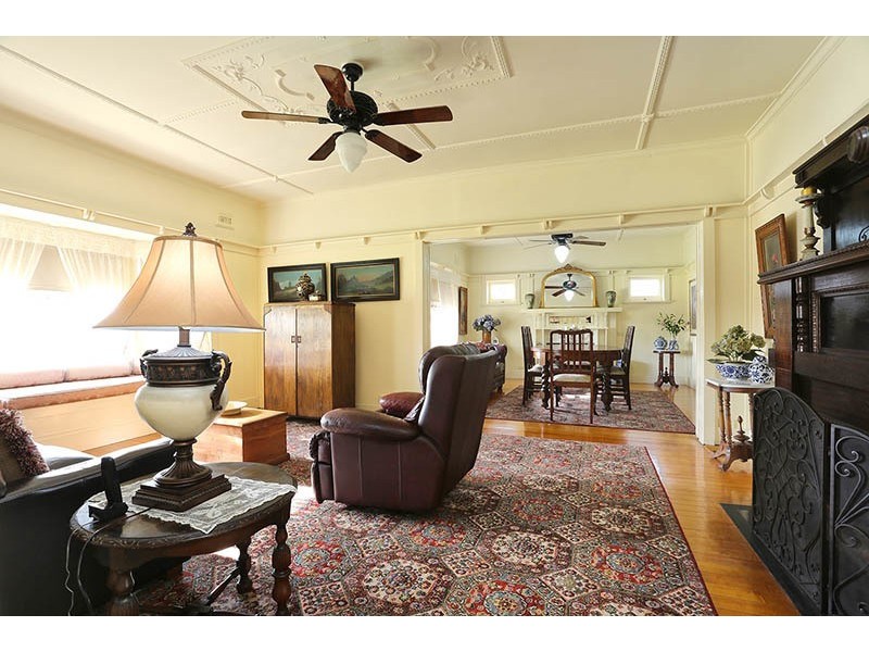 9-11  Railway Crescent Moe, Moe VIC 3825