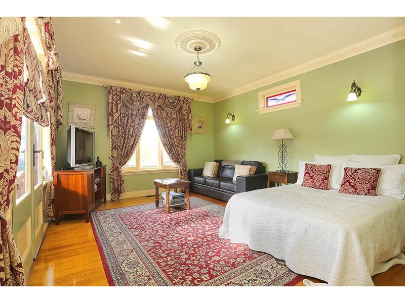 9-11  Railway Crescent Moe, Moe VIC 3825