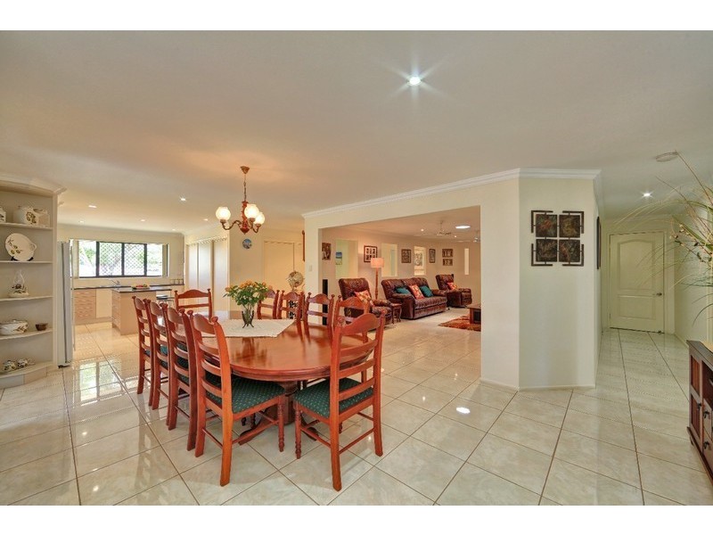 2 Acacia Street, Moore Park Beach QLD 4670