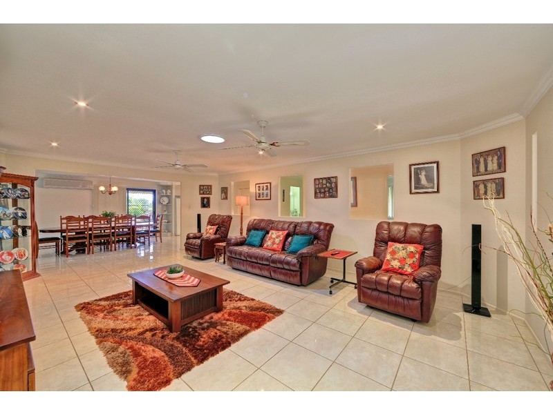 2 Acacia Street, Moore Park Beach QLD 4670