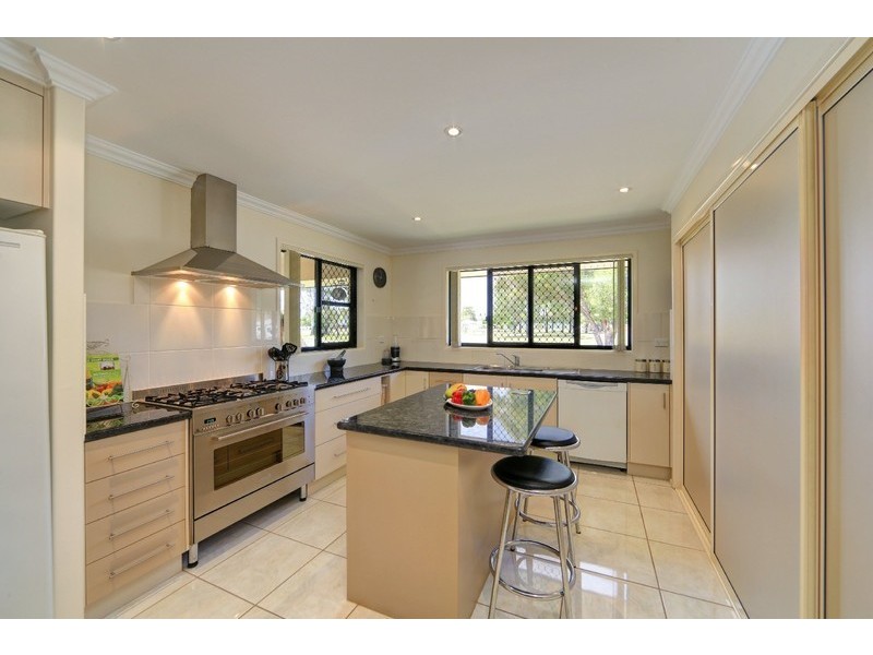 2 Acacia Street, Moore Park Beach QLD 4670