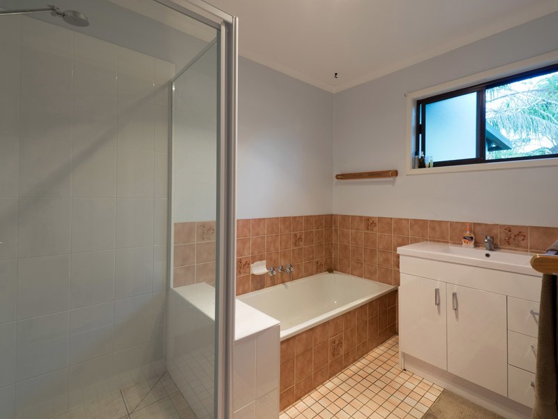 6 Breynia Street, Kingston QLD 4114