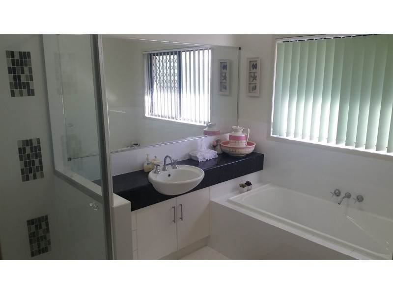 14 Scherer Boulevard, Kepnock QLD 4670