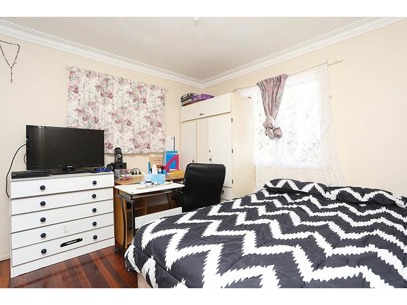 12A McGill, Raceview QLD 4305
