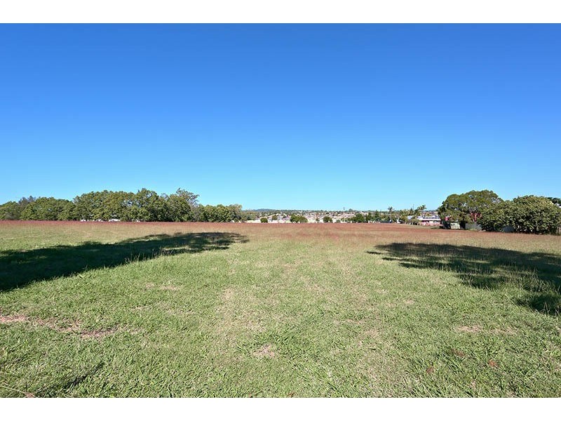12A McGill, Raceview QLD 4305