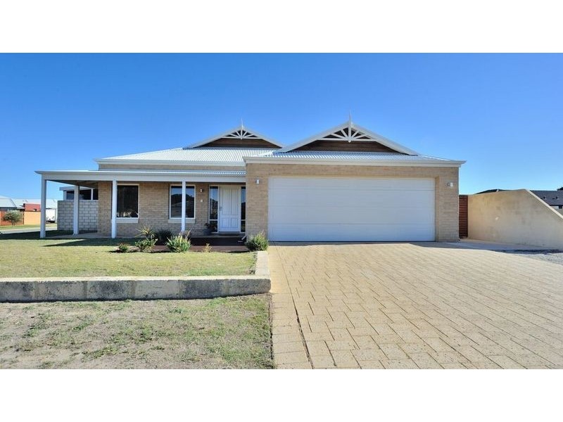 21 Buckingham Drive, Wannanup WA 6210