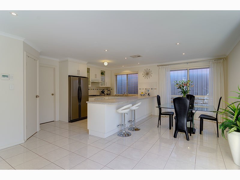 10 Tintara Walk, Noarlunga Downs SA 5168