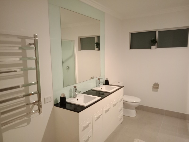 5 Auberge Lane, The Vines WA 6069