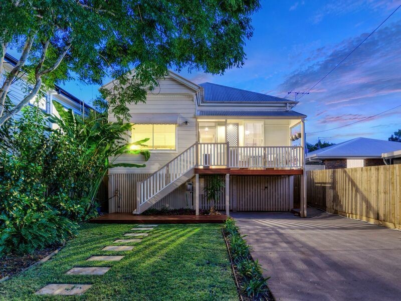 17 Paris Avenue, Morningside QLD 4170