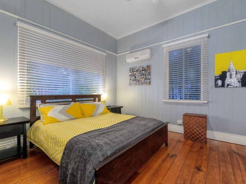 17 Paris Avenue, Morningside QLD 4170