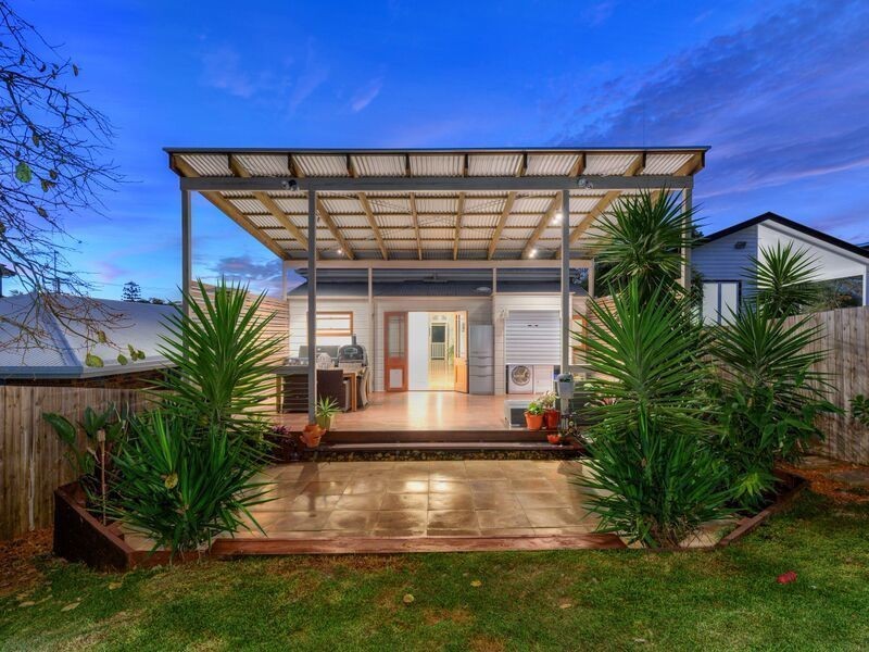 17 Paris Avenue, Morningside QLD 4170