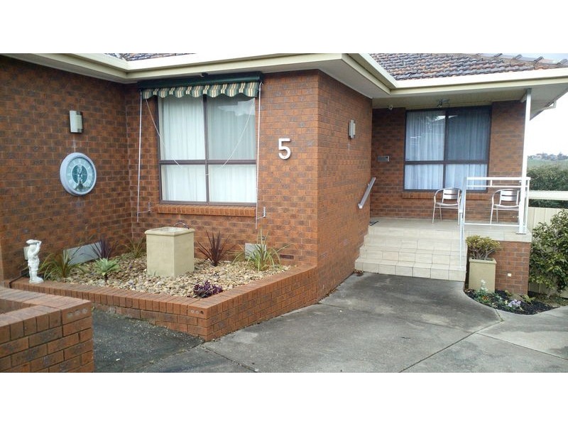 5 Cook Place, Westmeadows VIC 3049