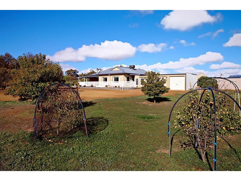 32 Curlew Way, Wickepin WA 6370