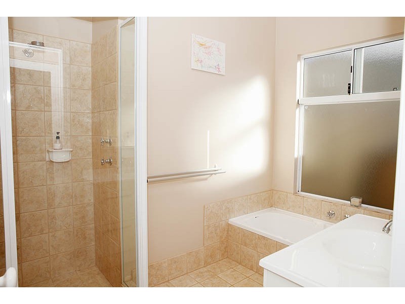 32 Curlew Way, Wickepin WA 6370