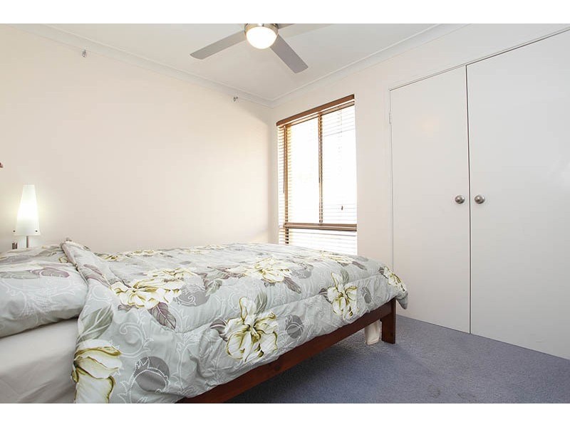 12 Cambridge Drive, Greenfields WA 6210