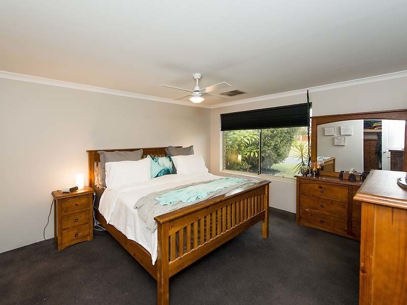 115 Fruit Tree Crescent, Forrestfield WA 6058