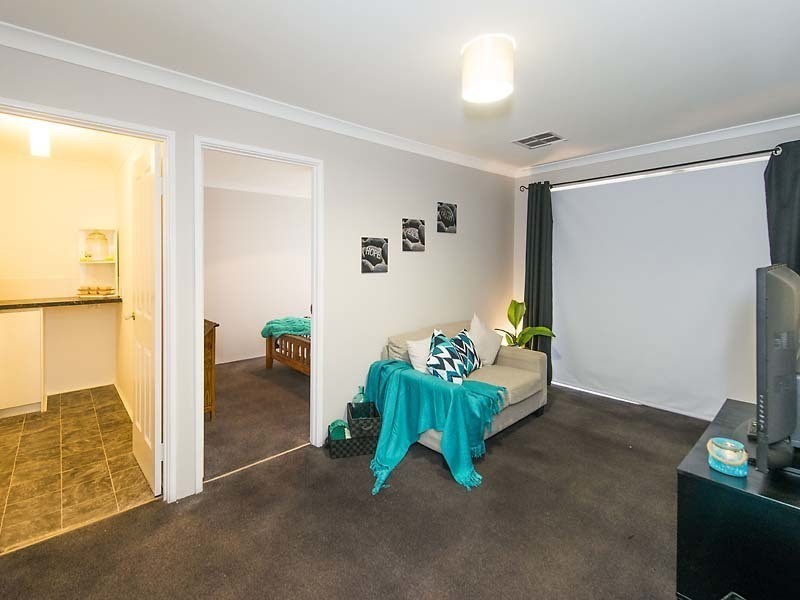 115 Fruit Tree Crescent, Forrestfield WA 6058