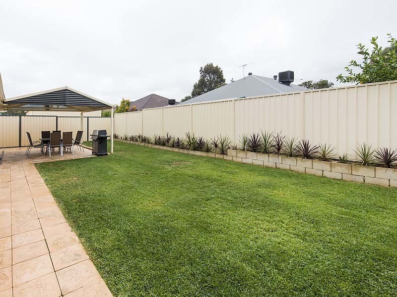 115 Fruit Tree Crescent, Forrestfield WA 6058