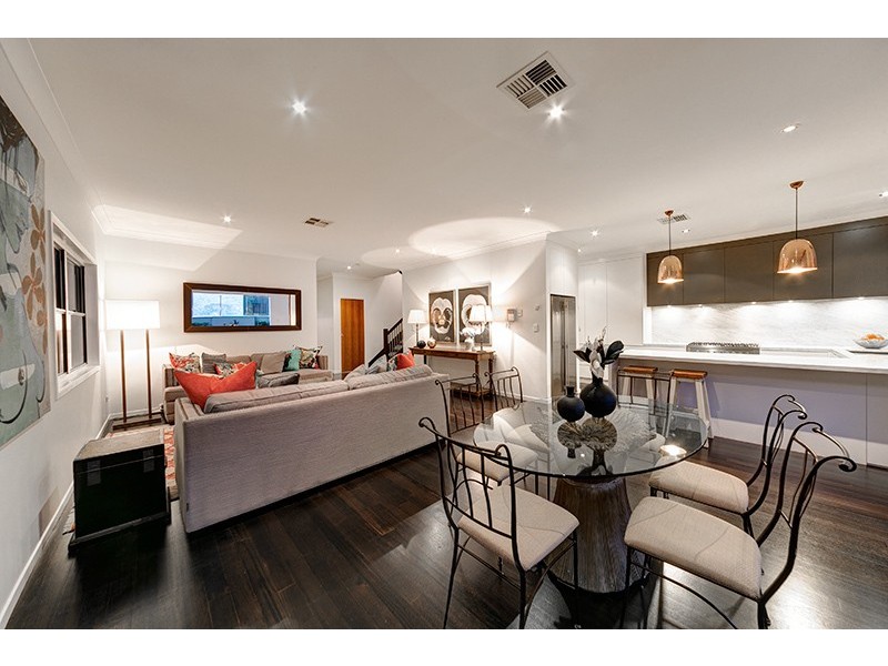 175  Mcilwraith Avenue, Norman Park QLD 4170