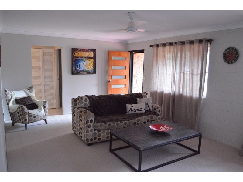 7 Santal Drive, Rasmussen QLD 4815