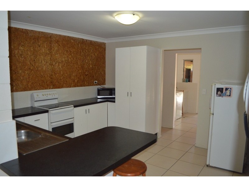 7 Santal Drive, Rasmussen QLD 4815