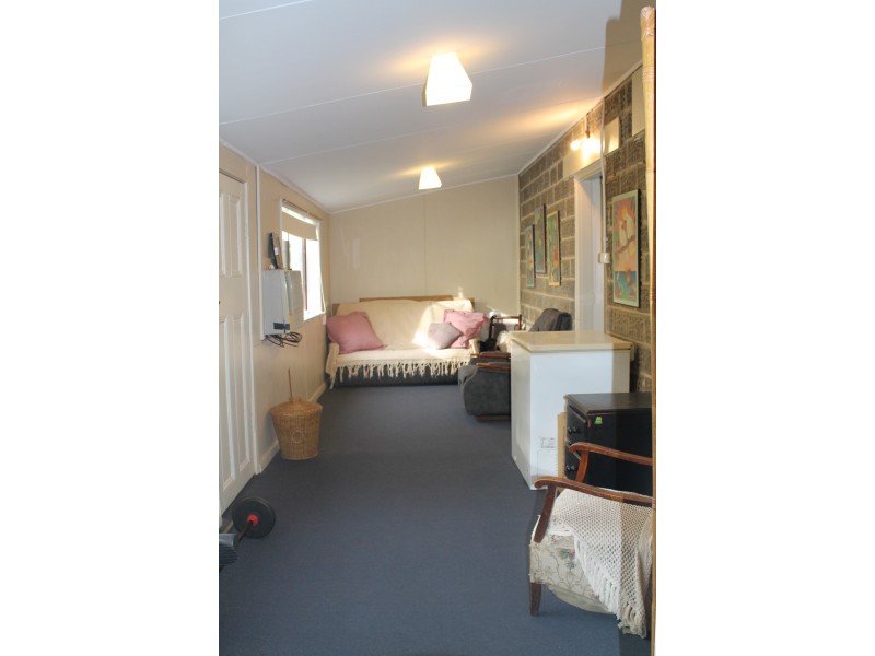 9775 Murray River Road, Pine Mountain VIC 3709