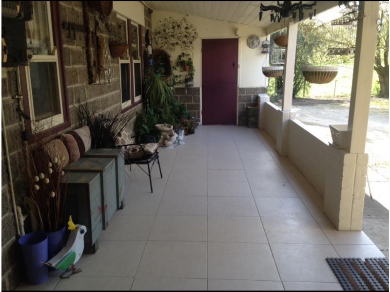 9775 Murray River Road, Pine Mountain VIC 3709