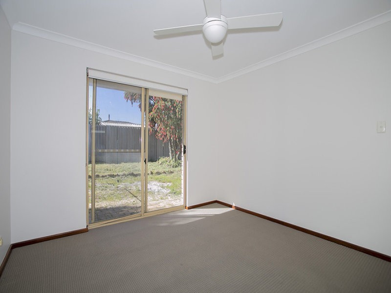 2/16 Naunton Crescent, Eden Hill WA 6054