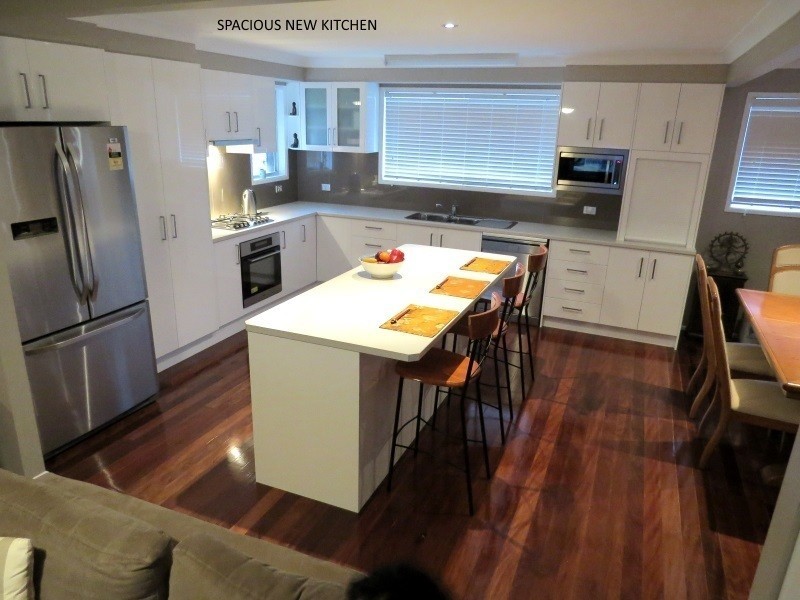 12 Innes Avenue, Molendinar QLD 4214