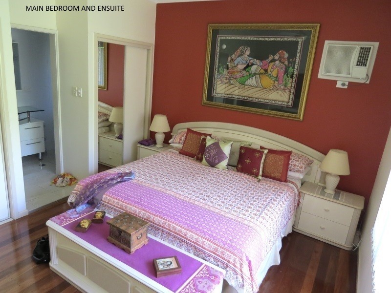 12 Innes Avenue, Molendinar QLD 4214