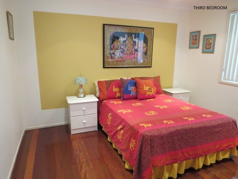 12 Innes Avenue, Molendinar QLD 4214