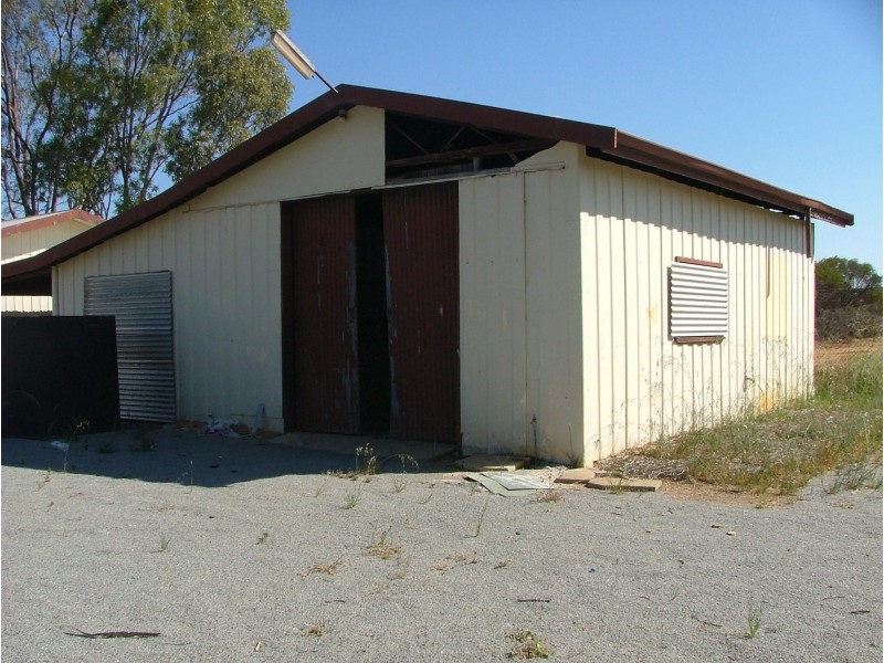 153 Railway Avenue, Carnamah WA 6517