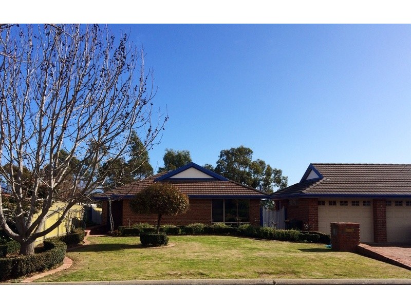 5 Cheeseman Grove, Willunga SA 5172