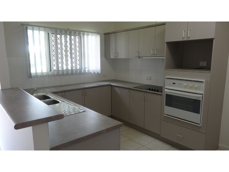 7 Conferta Court, Kirwan QLD 4817