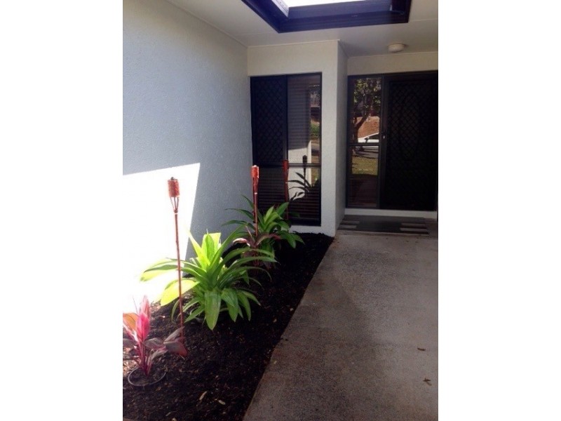 40 Daphne Drive, Redlynch QLD 4870