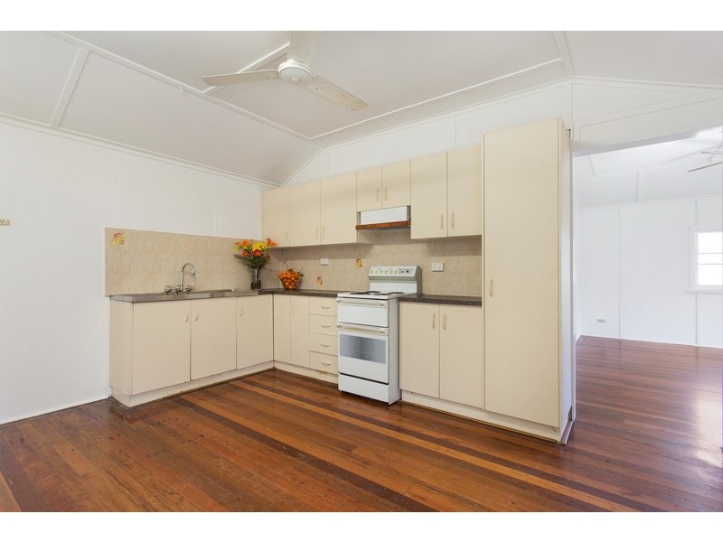 52 Tewantin Road, Cooroy QLD 4563