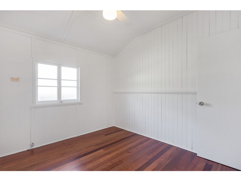 52 Tewantin Road, Cooroy QLD 4563