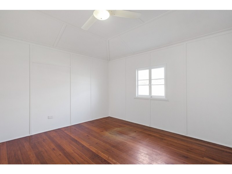 52 Tewantin Road, Cooroy QLD 4563