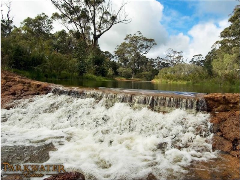 10 Sanctuary Circle, Cowaramup WA 6284