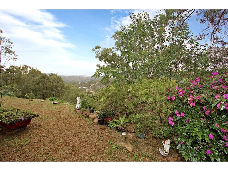 40-42 Haygarth Drive, Kooralbyn QLD 4285