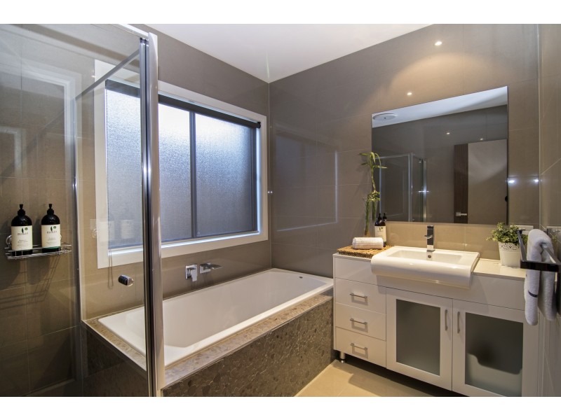 78 Lincoln Heath Boulevard, Point Cook VIC 3030