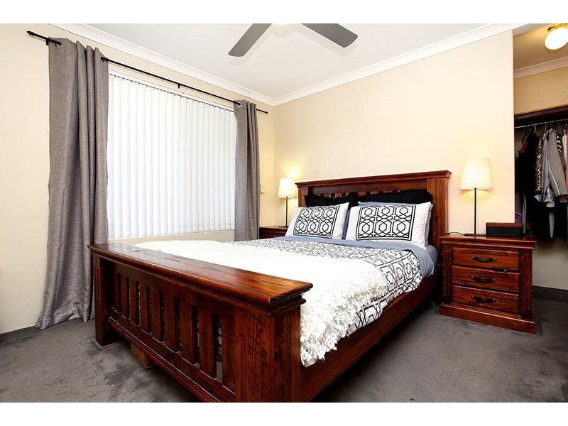 1 Riverfig Place, Alexander Heights WA 6064