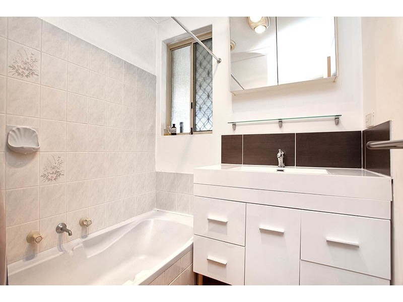 1 Riverfig Place, Alexander Heights WA 6064