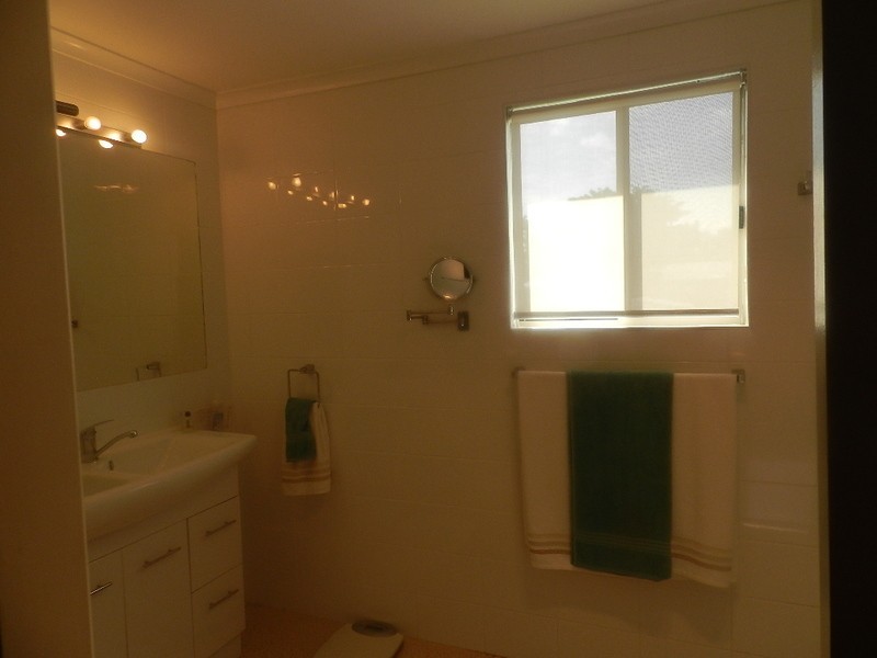 2 Yamba Street, Palmers Island NSW 2463