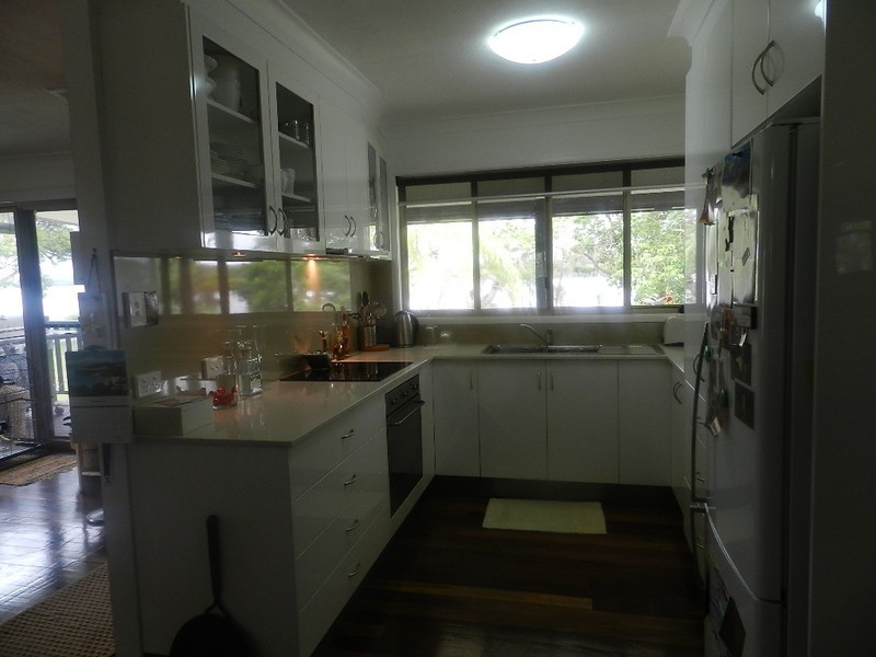 2 Yamba Street, Palmers Island NSW 2463
