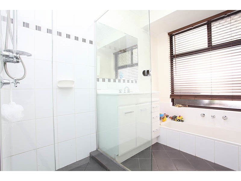 34 Kingsford Way, Huntingdale WA 6110