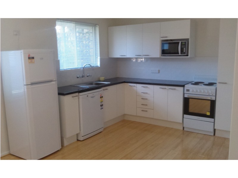 3/145 Leach Highway, Wilson WA 6107